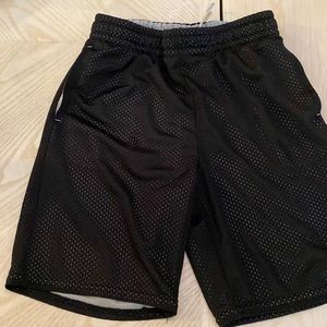 Youth mesh black shorts-size 10-12
